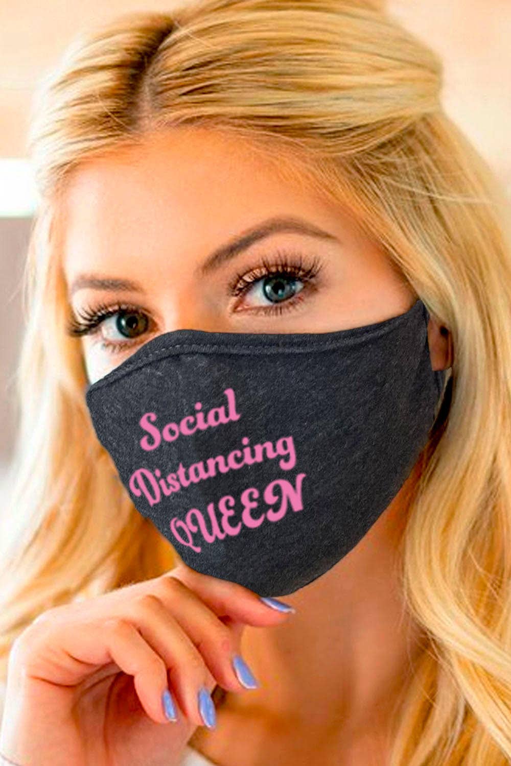 FACE MASK- SOCIAL DISTANCE QUEEN